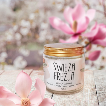 Świeca sojowa Świeża Frezja 120ml Świeca sojowa Świeża Frezja 120ml