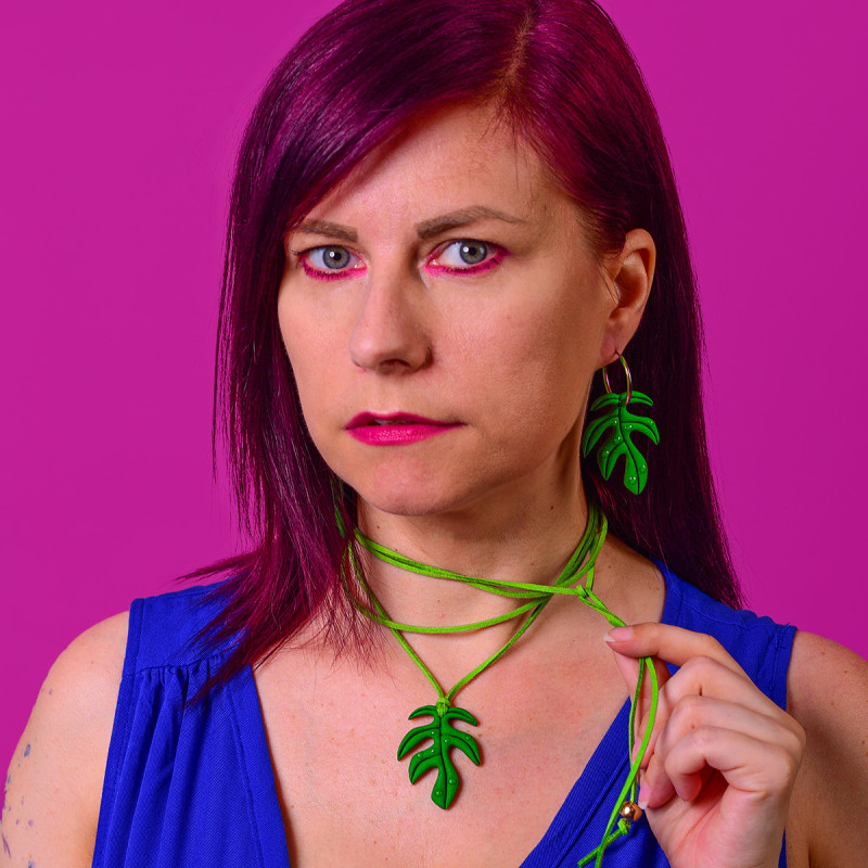 Choker rzemyk "ROSA" z liściem monstery Choker rzemyk "ROSA" z liściem monstery