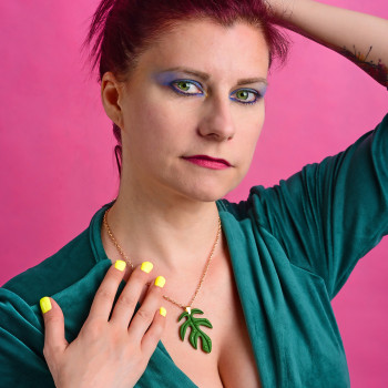 Naszyjnik "ROSA" z liściem monstery Naszyjnik "ROSA" z liściem monstery